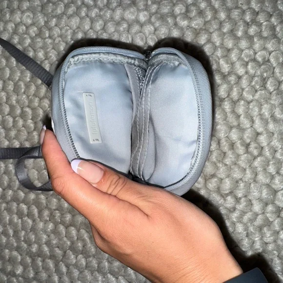 lululemon athletica Gray Camo Crossbody Bag - Picture 4 of 6